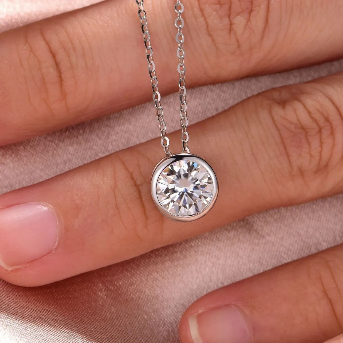 The Solitaire Point of Light Necklace